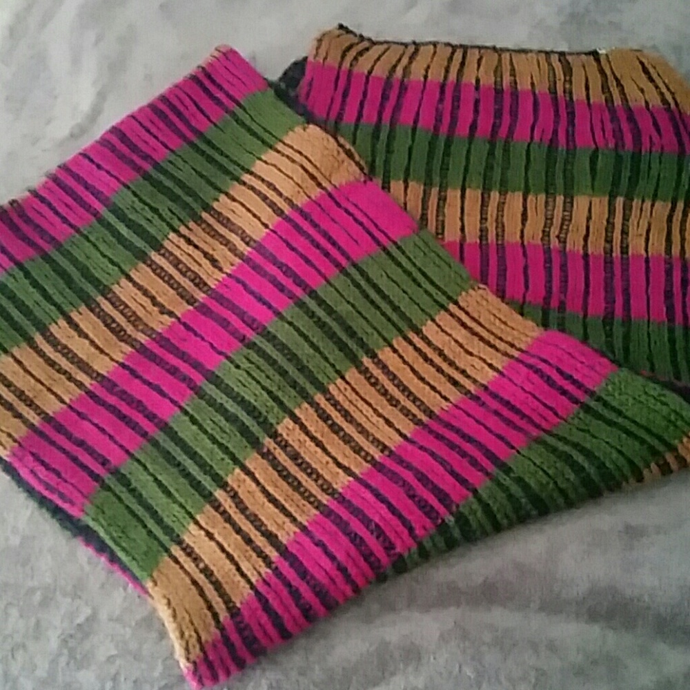 Scarf - Picture 3 of 4